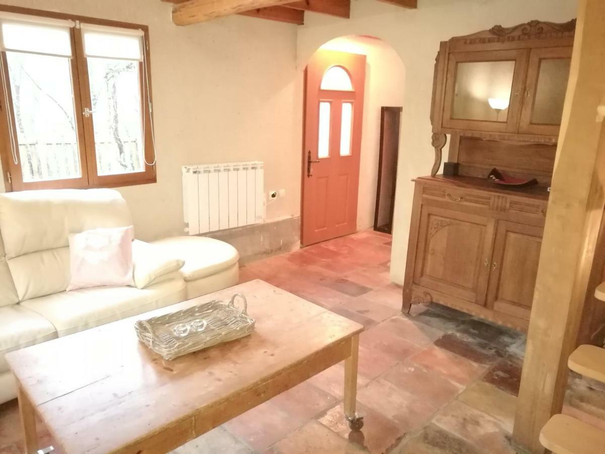 Au Du Gouyre Holiday home *